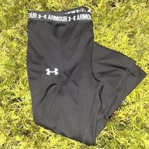 Girls armour under heatgear leggings
